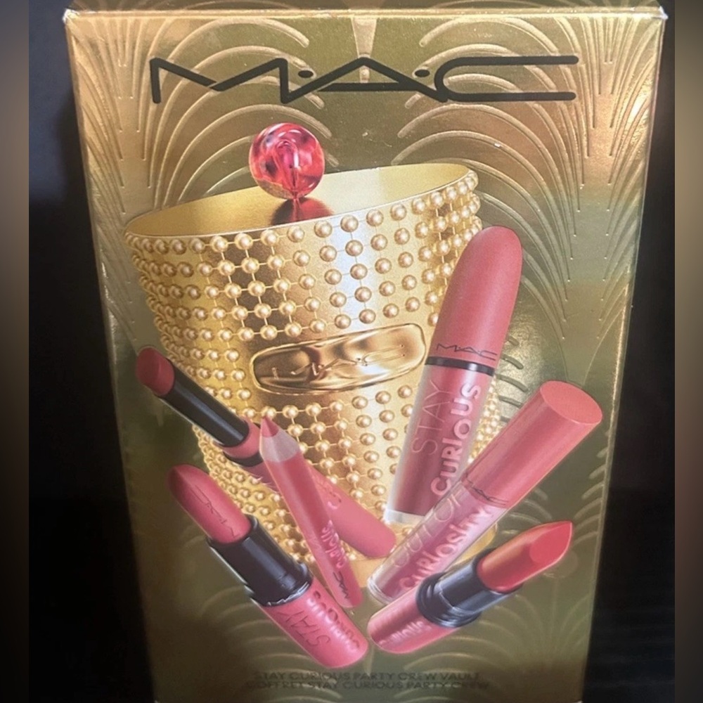 Mac Stay Curious Party Crew Lip ColorHoliday Vault $147 VALUE!